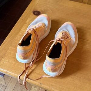 Salomon Phantasm carbon plated super shoes